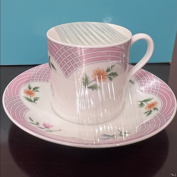 💕Tiffany & Co. Bouquet Cappuccino Set 💕 - Picture 4 of 9